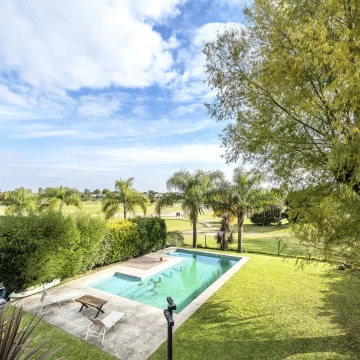 Casa en San Isidro Labrador al Golf