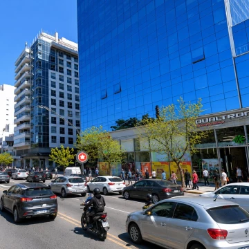 Local Alquiler en Avenida Libertador 8500
