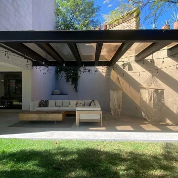 Las Águilas, Casa en condominio con doble seguridad cerca del periférico