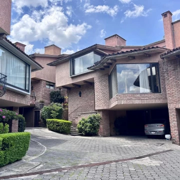 Casa En Condominio en venta en Lomas de Tecamachalco 3 Recámaras