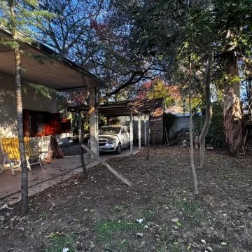Casa en venta 7 ambientes City Bell