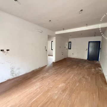 Departamento en venta de 3 ambientes con terraza privada - Villa Ballester Centro
