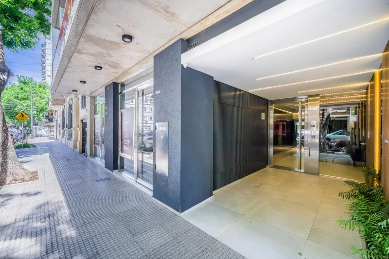 ALQUILER • BELGRANO • LOCAL COMERCIAL • PATIO