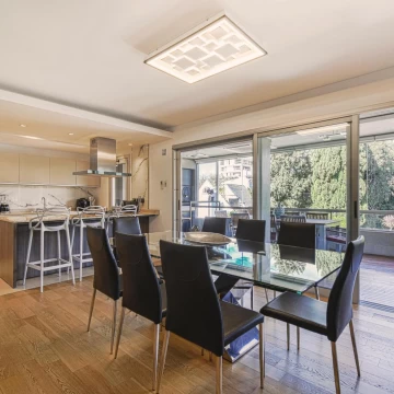 Exclusivo piso 5 amb en Villa Devoto con 3 suites, parrilla y cochera doble