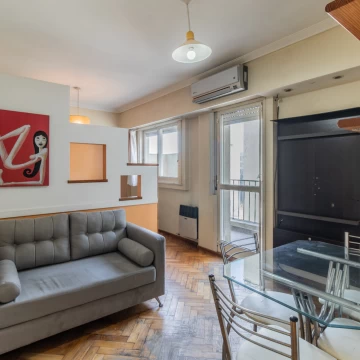 Venta Monoambiente dividido, Piso alto, luminoso, amoblado, apto crédito