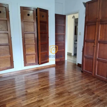 Apartamento en alquiler en Parque Batlle con 2 dormitorios y cochera