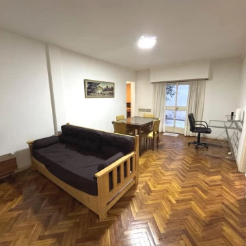 VENTA DEPTO 2 AMB - APTO PROFESIONAL - PATIO