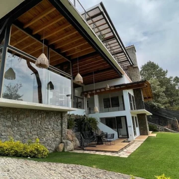 Casa En Condominio en venta en Avándaro 5 Recámaras