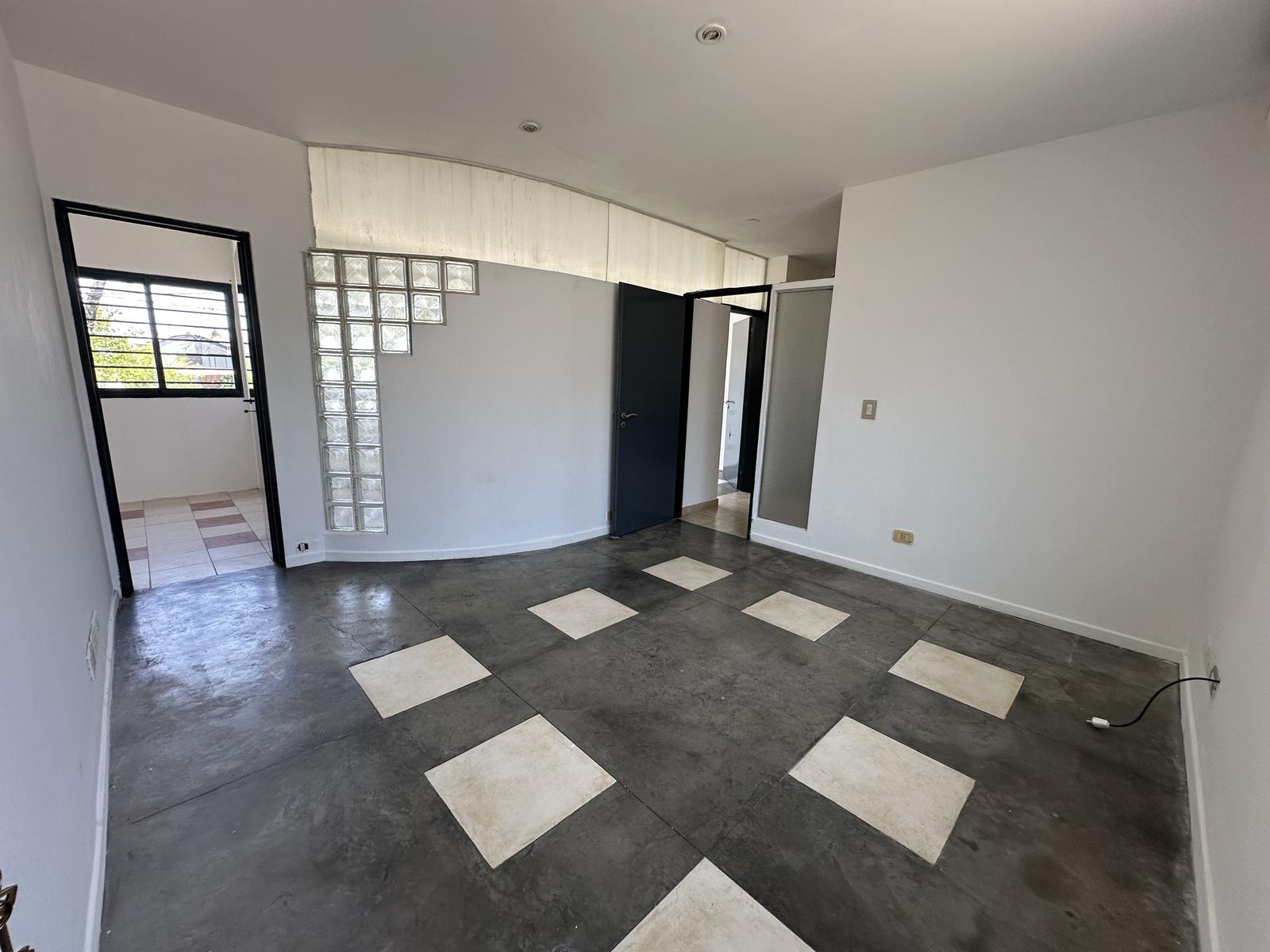 Oficina de 52 m² en Pilar, foto 3