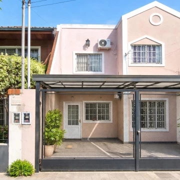 VENTA DE DUPLEX 3 AMBIENTES c/COCHERA – CASTELAR NORTE – APTO FINANCIAMIENTO PRIVADO O BANCARIO