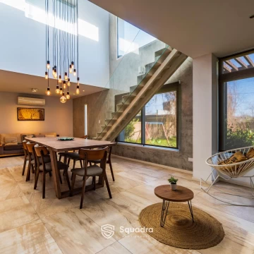 VENTA - Casa 3 dormitorios, quincho y pileta - Barrio Funes Town, Funes.