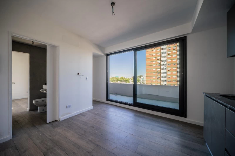 ALQUILER • VILLA GRAL. MITRE • MONOAMBIENTE DIVISIBLE