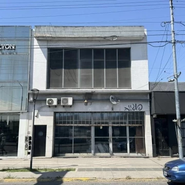 Depósito dos plantas en Ciudadela