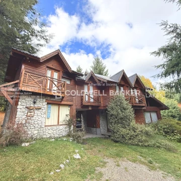 VENTA Complejo de Cabañas y recepción 350m2 en Puerto Manzano, Villa La Angostura.
