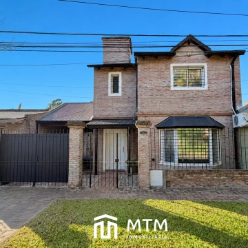 Casa en Venta Granadero Baigorria.