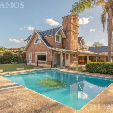 VENTA-Casa en Santa Maria De Los Olivos-Pilar