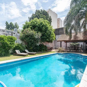 Casa en venta con pileta San martin zona residencial
