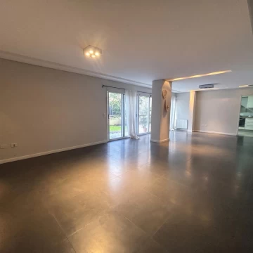 Dúplex 5 Ambientes con Jardín, Terraza, Cochera Doble y Amenities – Belgrano