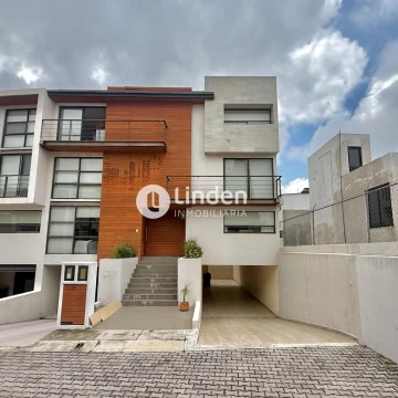 CASA EN VENTA EN RINCONADA DEL FRESNO, ZONA LA CARCAÑA