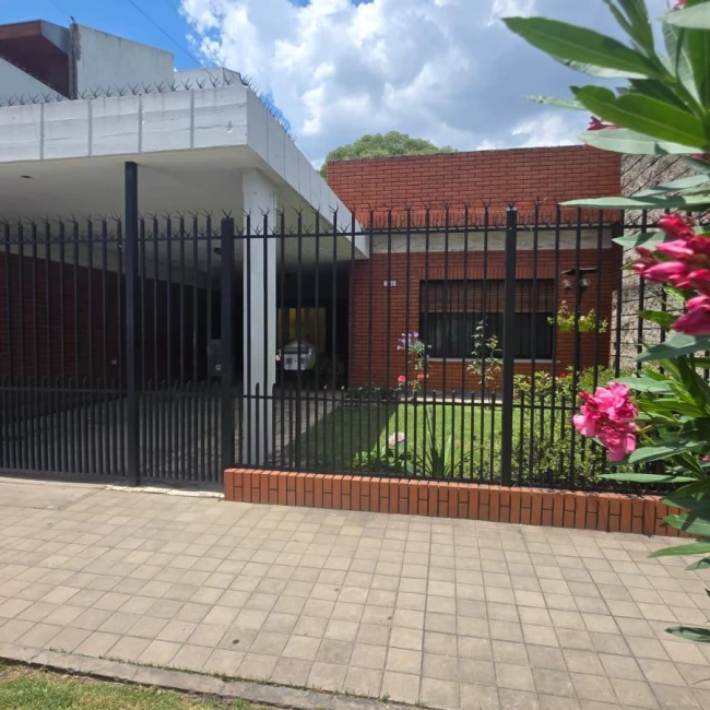 Casa en Remedios De Escalada venta