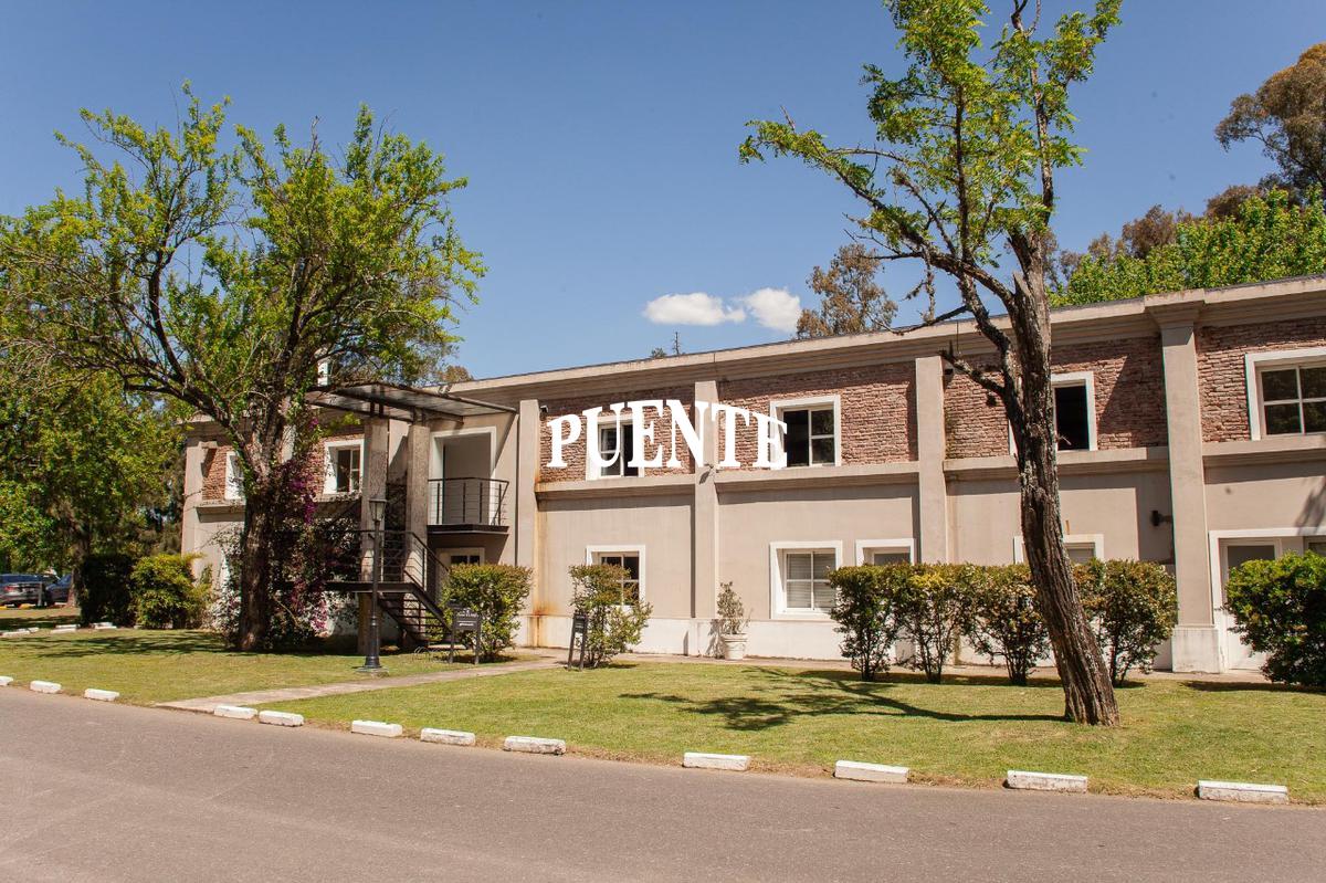 Gimnasio y Administración