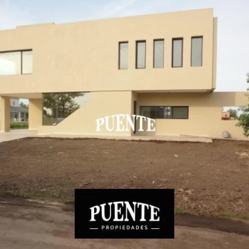 Casa en San Eliseo Golf & Country
