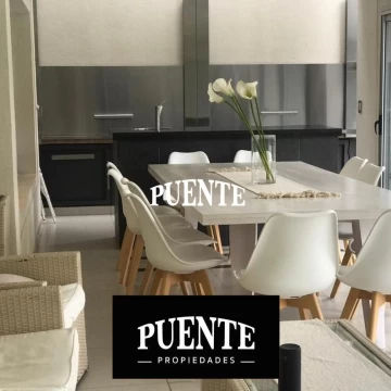 Casa - Saint Thomas Este - Canning - Venta