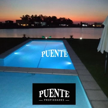 Casa en venta en Horizontes al Sur con Fondo al Lago
