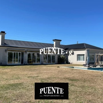 Casa en Barrio Fincas de San Vicente Venta con Renta