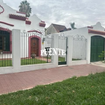 Casa en Banfield Este