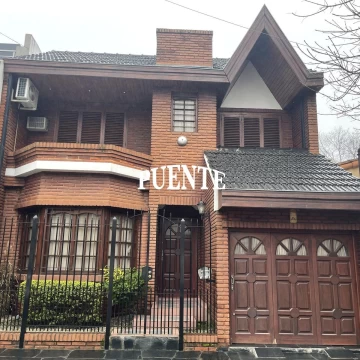 Casa en Banfield Este