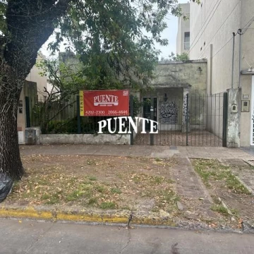 Casa en Banfield Este