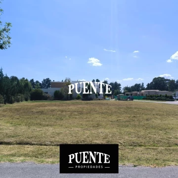 Terreno en Fincas del Alba en Esquina