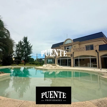 Casa en Barrio Fincas de San Vicente Golf - Venta Alquiler