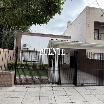 Casa en Banfield Este