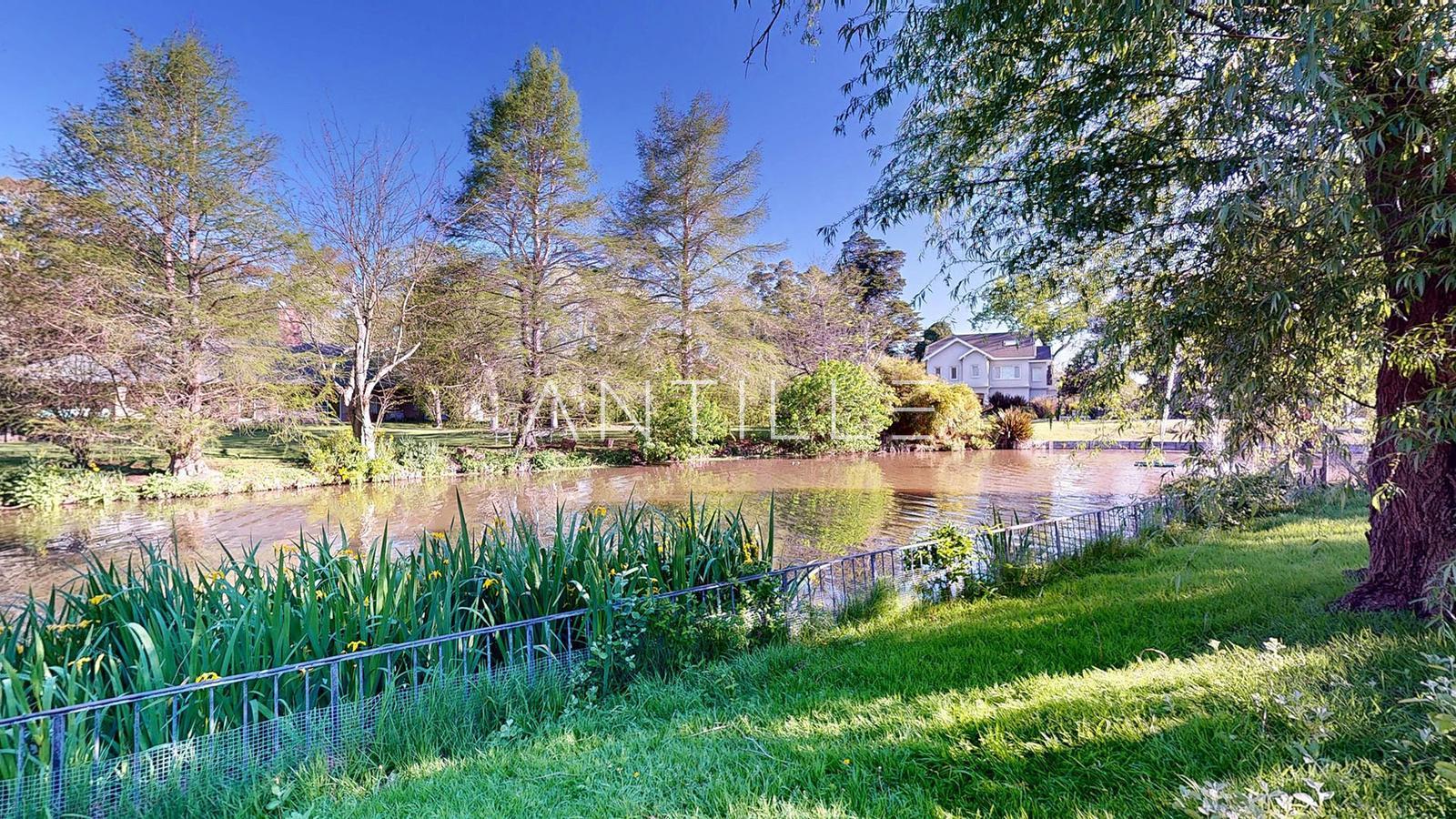 LAGO CASA EN ABRIL CLUB DE CAMPO, HUDSON