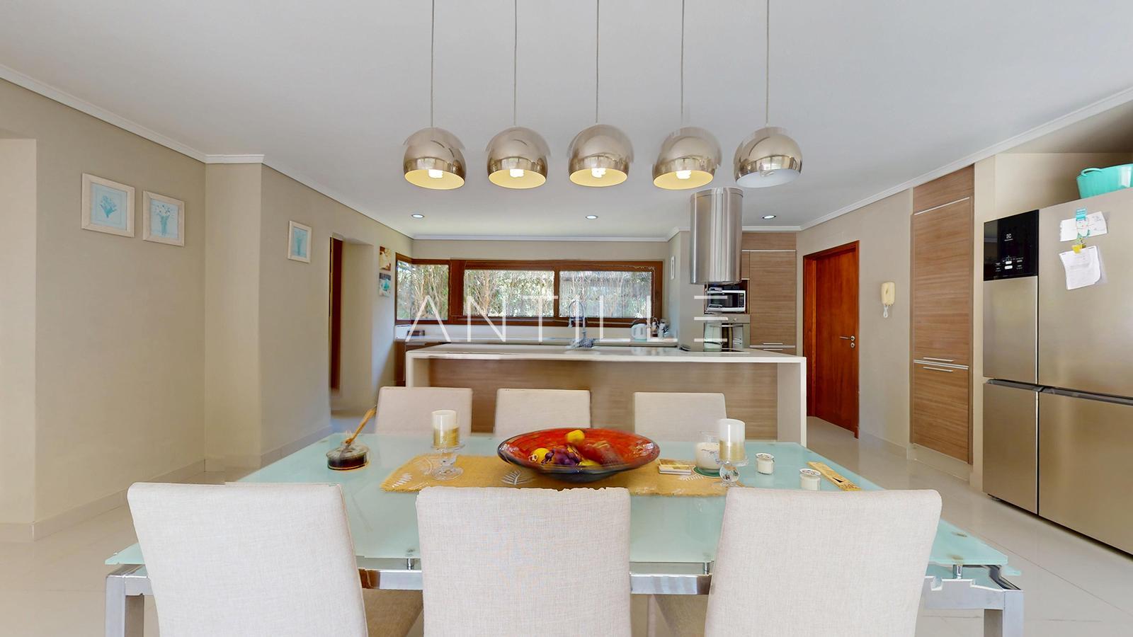 COMEDOR 1 CASA EN ABRIL CLUB DE CAMPO, HUDSON