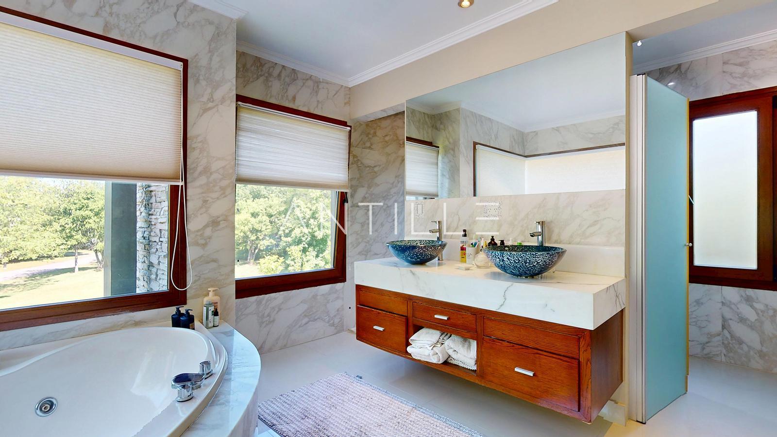 BAÑO 2 CASA EN ABRIL CLUB DE CAMPO, HUDSON