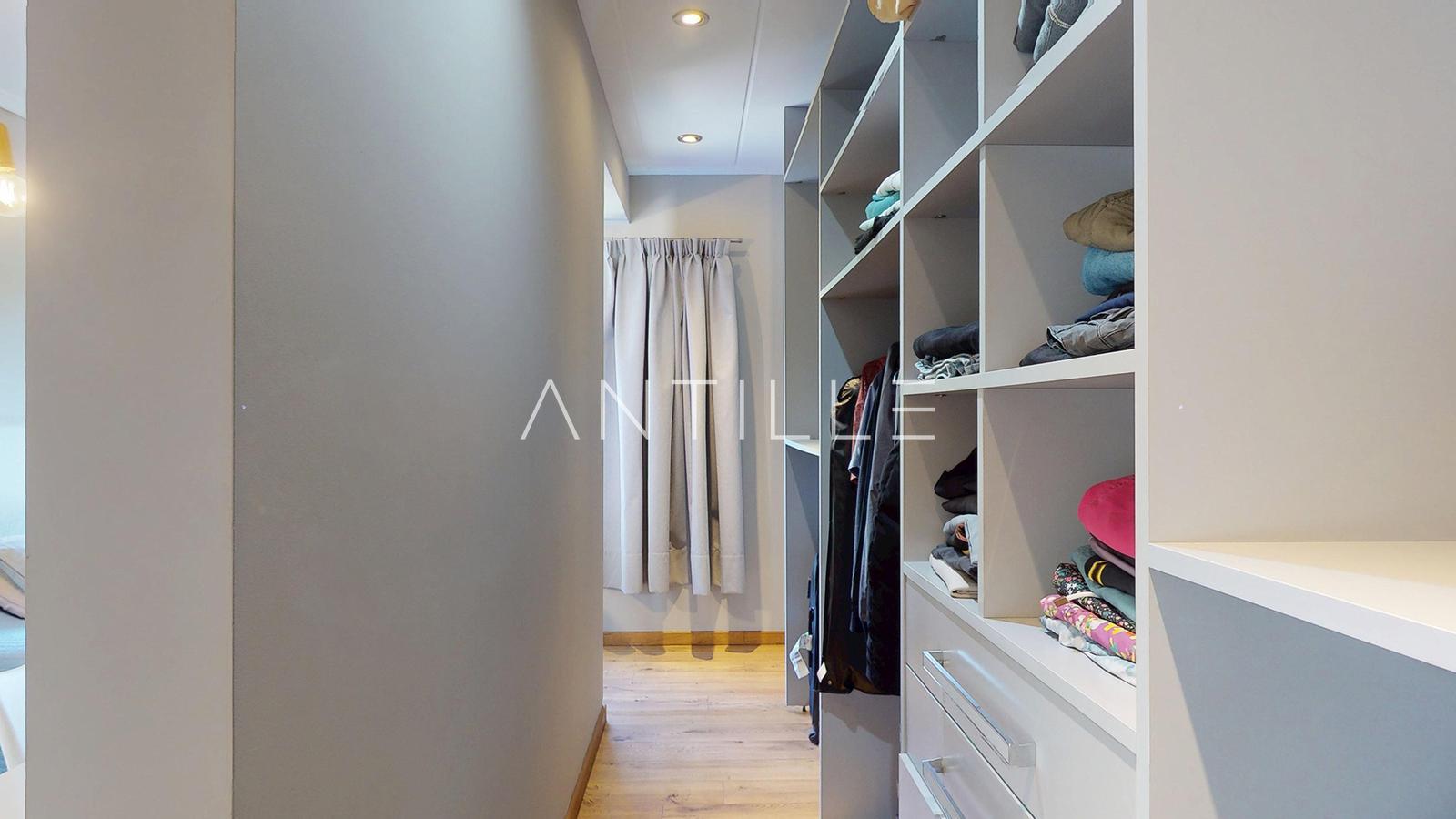 VESTIDOR CASA EN ABRIL CLUB DE CAMPO, HUDSON