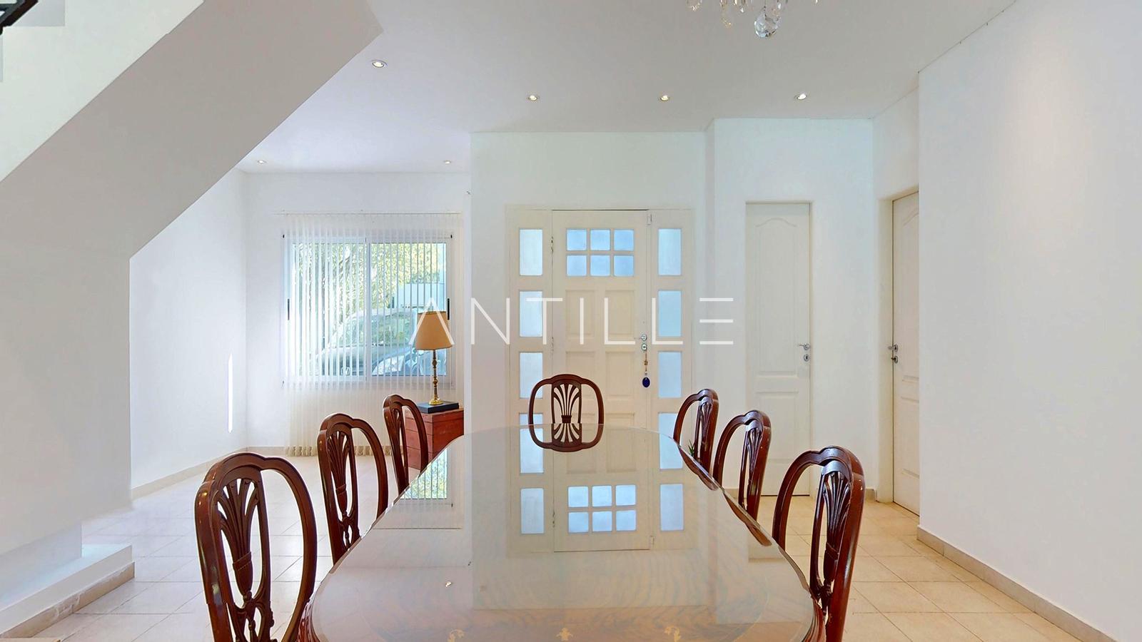 COMEDOR 2 CASA EN ABRIL CLUB DE CAMPO, HUDSON