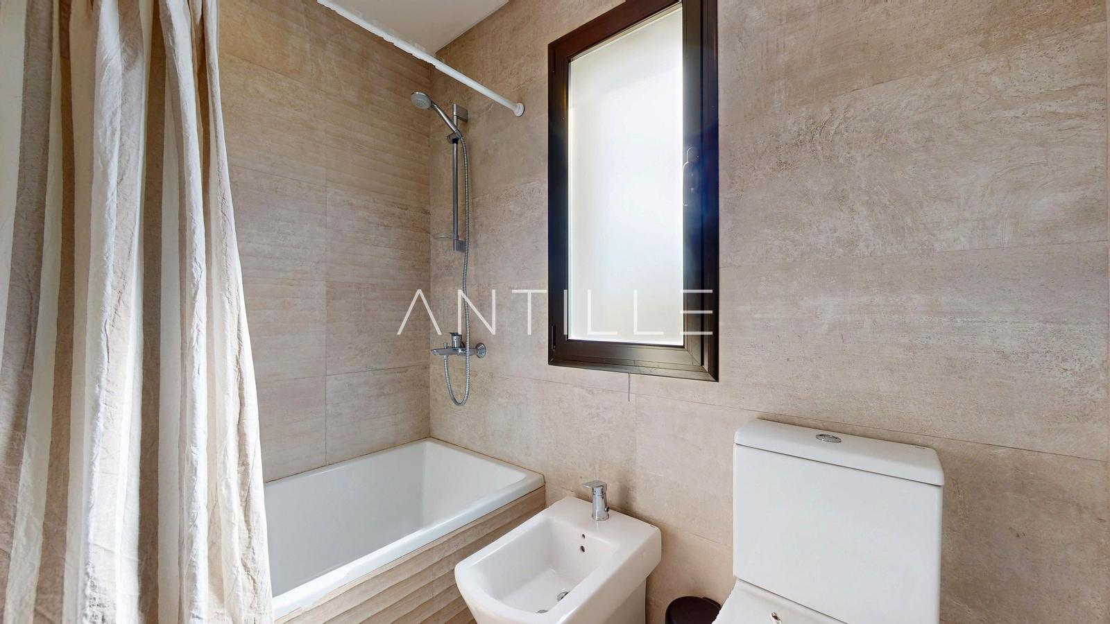 BAÑO 2 CASA EN GREENVILLE POLO 
