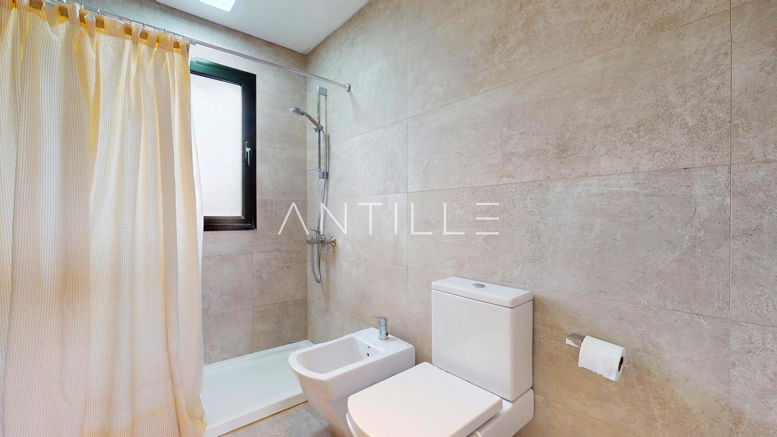 BAÑO 6 CASA EN GREENVILLE POLO 