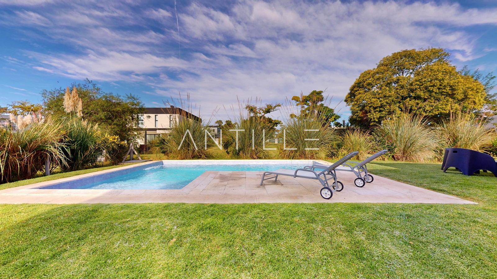 PILETA 1 CASA EN GREENVILLE POLO 