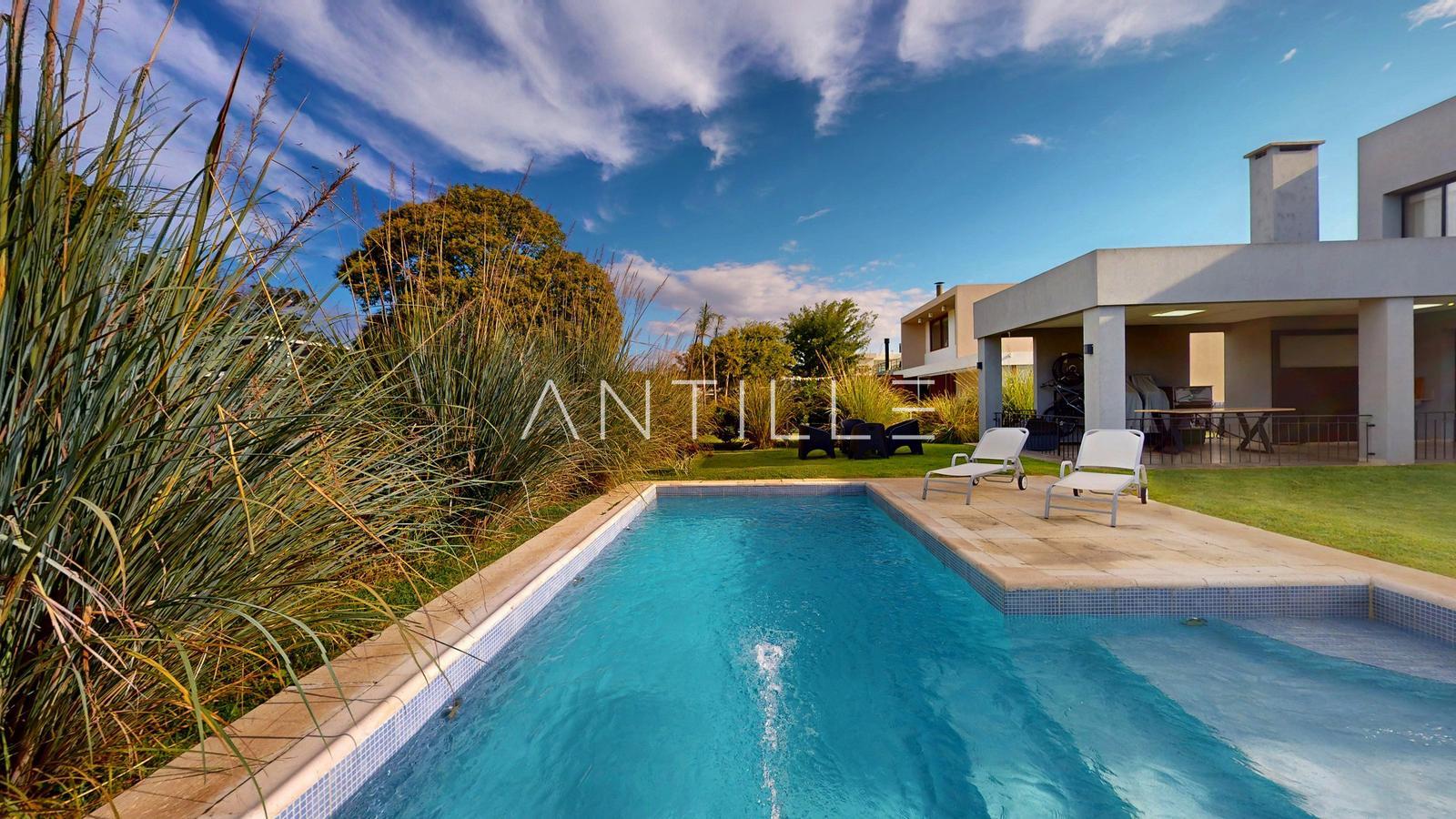 PILETA 3 CASA EN GREENVILLE POLO 