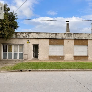Casa con amplio terreno en Venado Tuerto