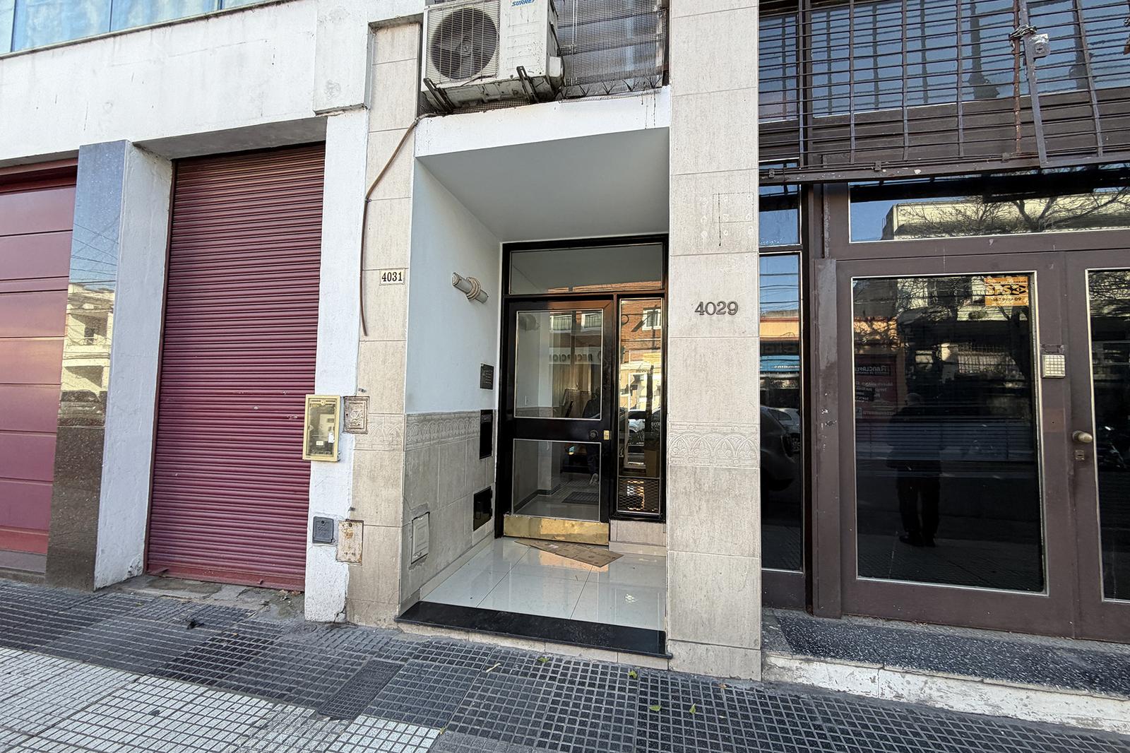 Entrada al edificio