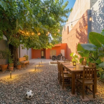 VENTA. CASA. 3 AMBIENTES. PATIO. PIÑEYRO.  AVELLANEDA.