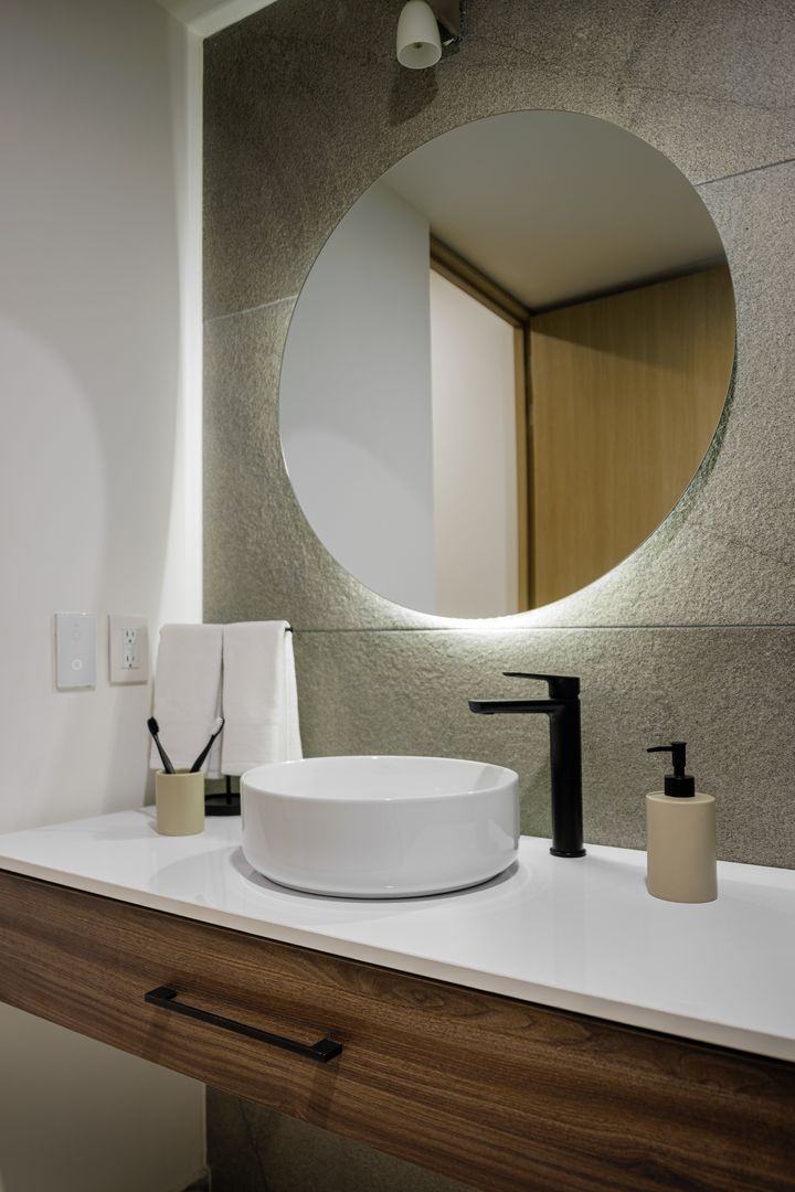 Amores_baño.jpg