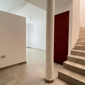 1781821448.jpg