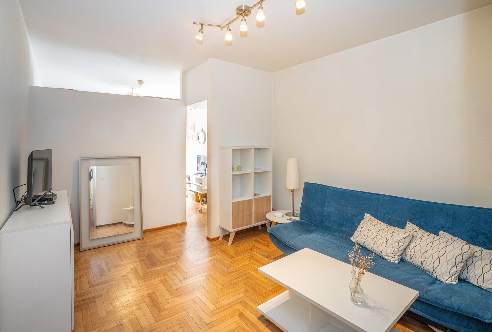 Venta depto 1 amb dividido y balcón Recoleta - 2